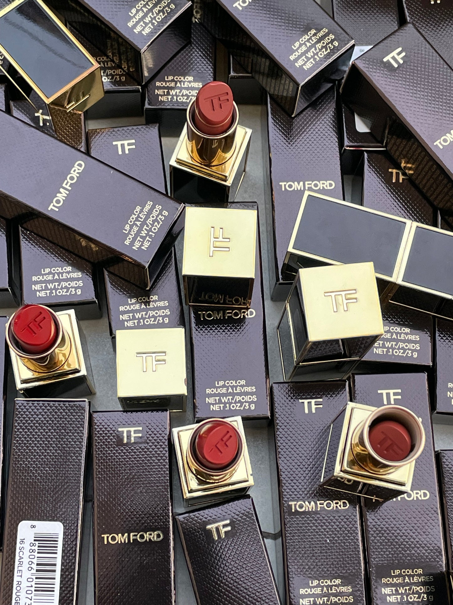 TOM FORD LIP COLOR – 16 Searlet Rouge