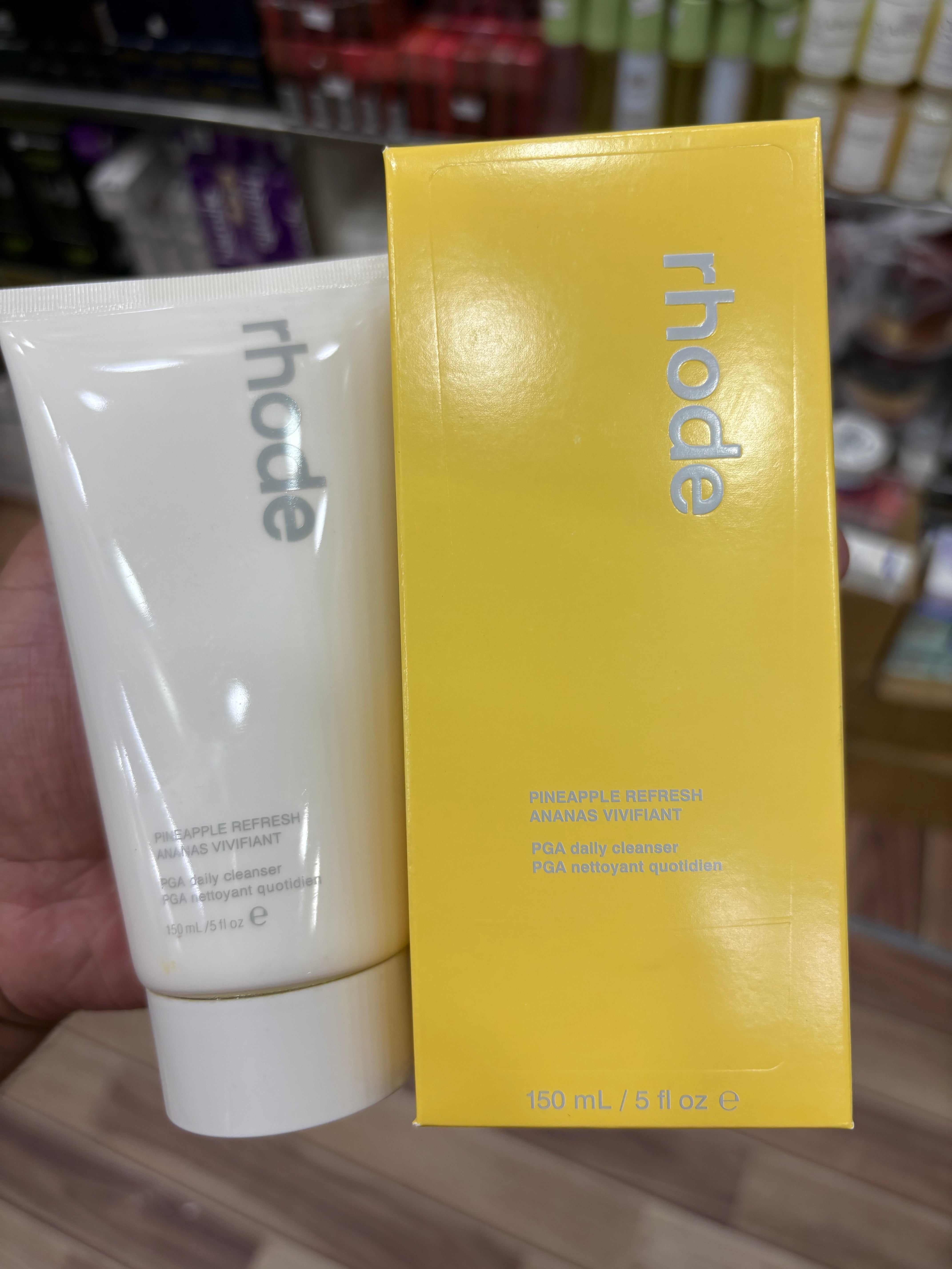 Rhode cleanser pineapple  refresh Ananas