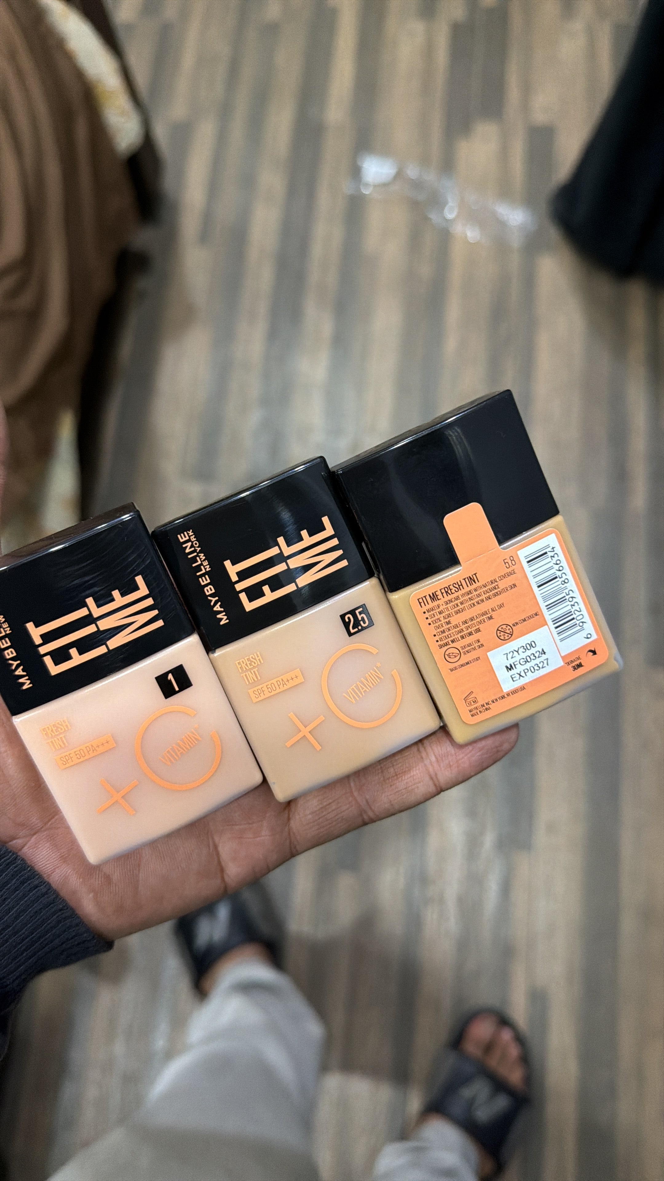 Maybelline - Fit Me Fresh Tint Spf 50 + Vitamin C Foundation (orignal)